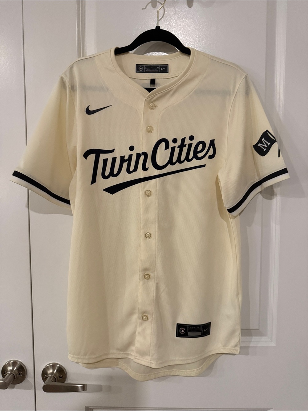Nike Minnesota Twins “Twin Cities” size S jersey no player